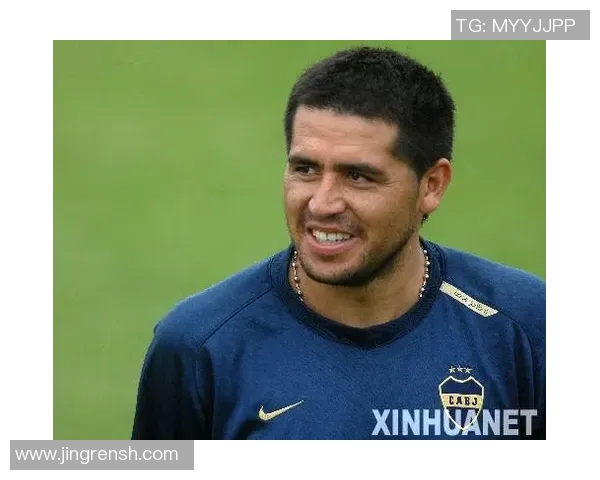 当今世界足坛最受欢迎球星盘点及其背后的精彩故事